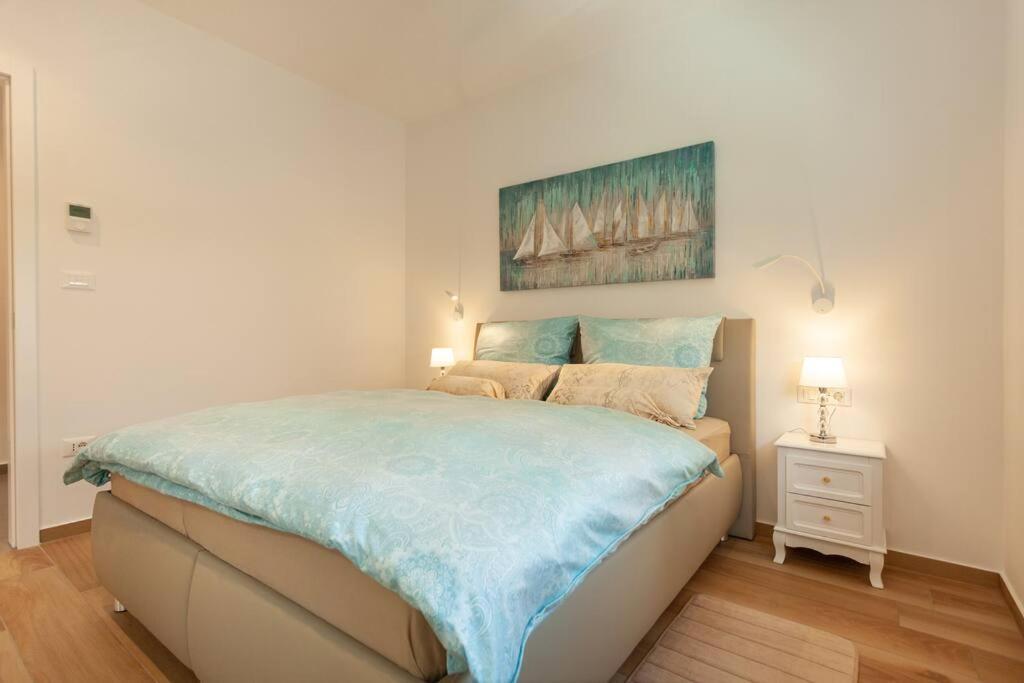 Apartment Capo D'Oro Rovinj Exterior photo